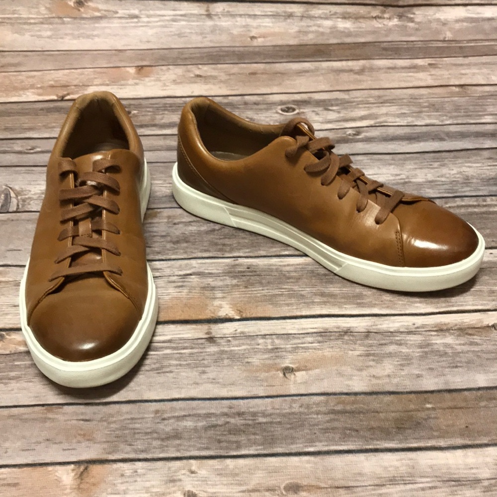 Clark’s Tan Leather Sneakers Men’s Sz 10